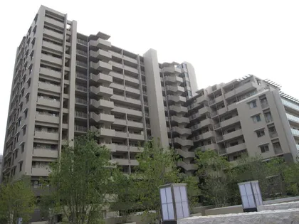 ジオ千里桃山台4番館の画像