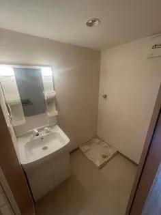 レオン京橋【2階】の外観