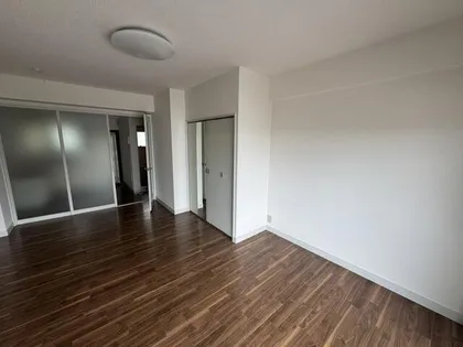 パレス上原【4階】の外観