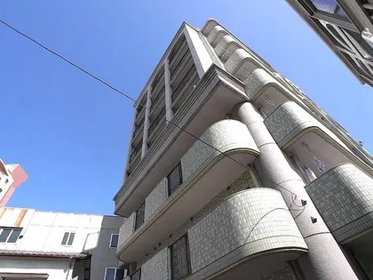 グリューネンハイム【1階】の外観