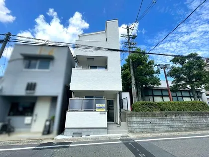 京都府京都市山科区椥辻西浦町【アパート】の外観