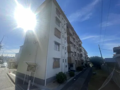 鈴谷住宅1号棟【305号室】の外観