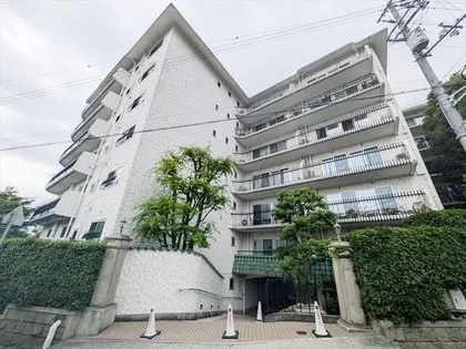 兵庫県芦屋市西山町【マンション】の外観