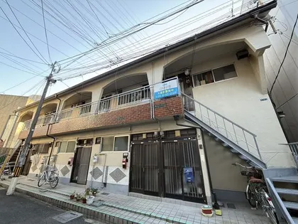 大阪府門真市末広町【アパート】の外観