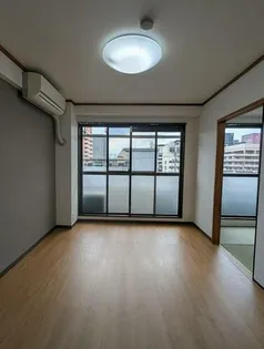 大門ビルの画像