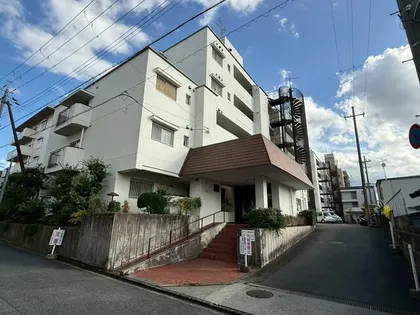 京都府京都市伏見区深草北鍵屋町【マンション】の外観