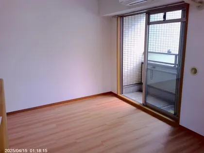 イーストクレセント【9階】の外観