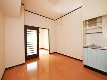 ライオンズマンション西新オレンジ通り【1階】の外観