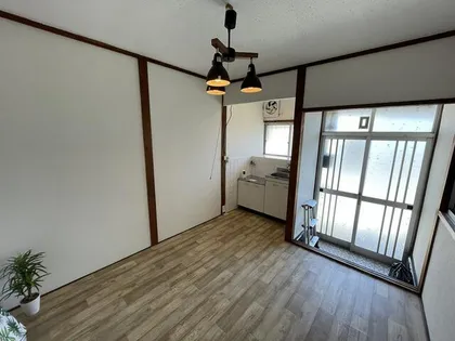 大阪府大東市新田西町【テラスハウス】の外観