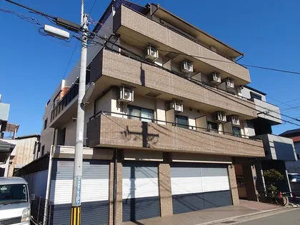 ベレッツァ中道【2階】の外観