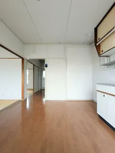 紫1棟【157号室】の外観