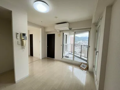 クラッセ宮の森ガーデン【11階】の居間