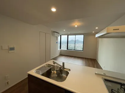 アイランドシティ オーシャン&フォレスト タワーレジデンス WEST棟【33階】の居間