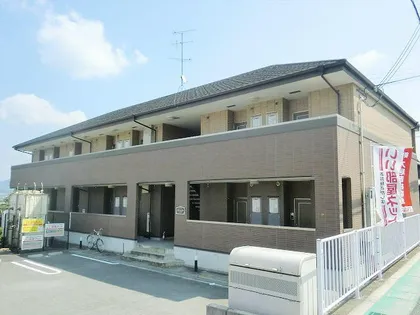 京都府京田辺市田辺深田【アパート】の外観