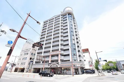 ロイヤルセンターBLD【2階】の外観