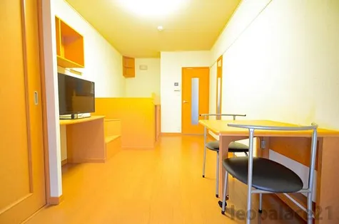 レオパレスMOA【109号室】の外観