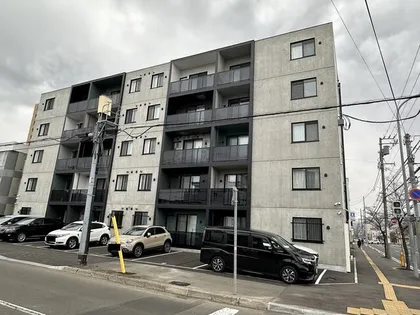 北海道札幌市東区北十七条東3丁目【マンション】の外観