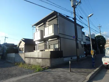 シャルマン淀【2階】の外観