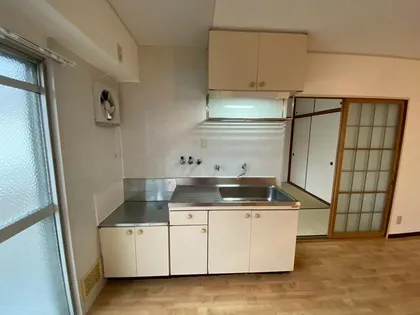 クリスビルの画像