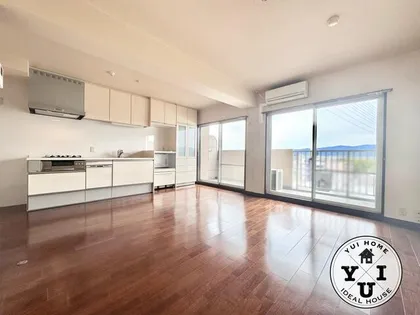 ユニハイム伏見大手筋【6階】の外観