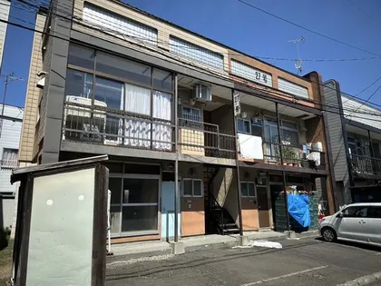 トミィハイツ27号棟【2階】の外観