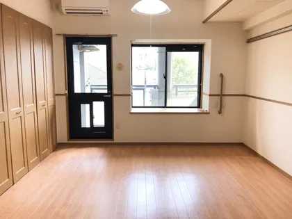 ニューサンリバー10番館【4階】の内装