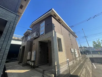 ウエストアヴェニューB【2階】の外観