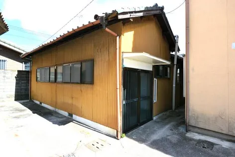 福岡県直方市新知町【一戸建】の外観