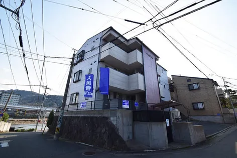 サンピュア城南【2階】の外観