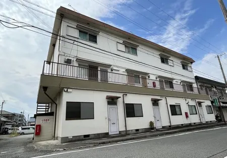 兵庫県明石市魚住町清水【アパート】の外観