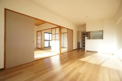 ローリエ春日【207号室】の間取り