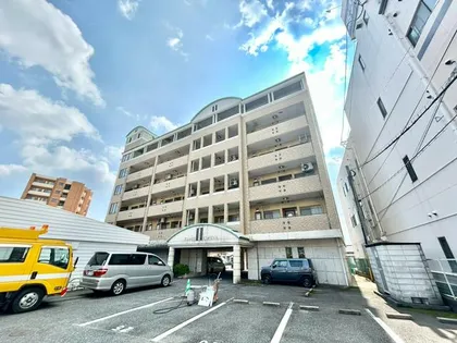 クリエースト【5階】の外観