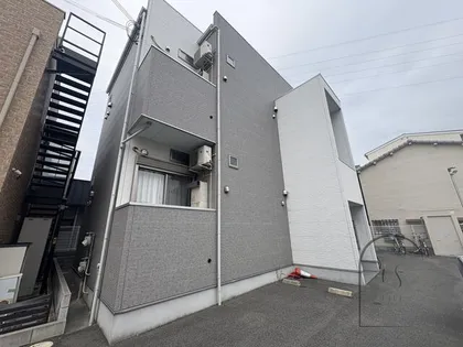 Y&Mアルタイル加納【1階】の外観