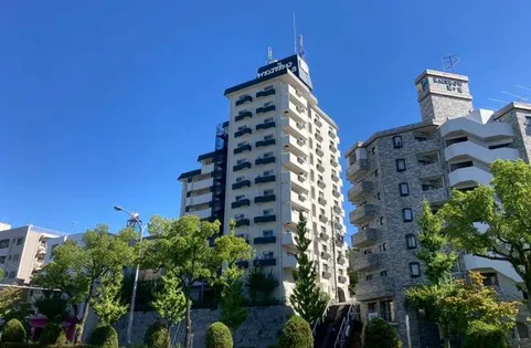 愛知県名古屋市千種区星ケ丘2丁目【マンション】の外観