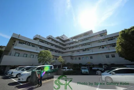 学園西カレッジハイツ【5階】の外観