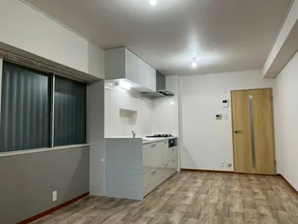 ネオハイツ新大阪【4階】の間取り