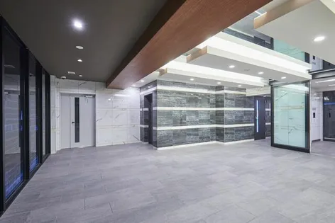 トラストビル姪浜南【3階】の玄関