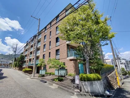 兵庫県芦屋市東山町【マンション】の外観