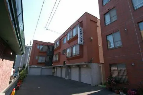 第30森宅建マンション【3階】の外観