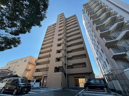 ロイヤルシティ大川【701号室】の外観