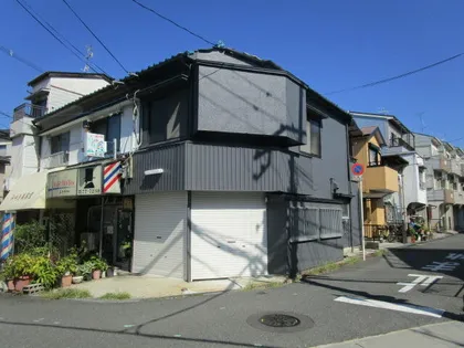 大阪府四條畷市砂3丁目【テラスハウス】の外観