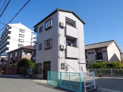 カトレアハウス【201号室】の外観