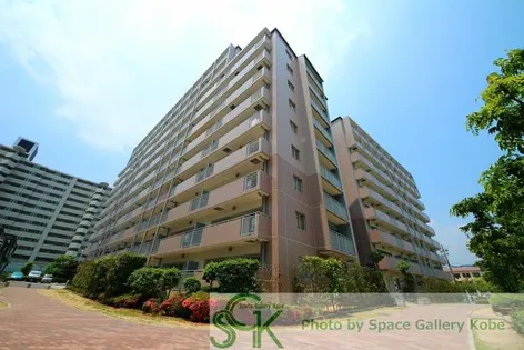 ウエストコート8番街・2番館【2階】の外観