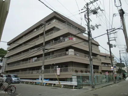 兵庫県宝塚市小林2丁目【マンション】の外観