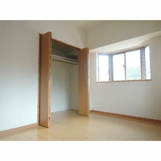 アンバーサルM【2階】の内装