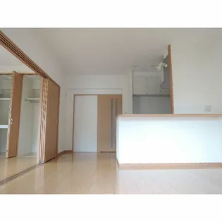 アンバーサルM【2階】の内装