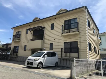 兵庫県明石市魚住町鴨池【アパート】の外観