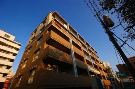 エンシェント山荘通り【2階】の外観