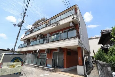 ローヤルハイツ石原【3階】の外観