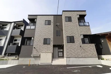 福岡県福津市手光【アパート】の外観